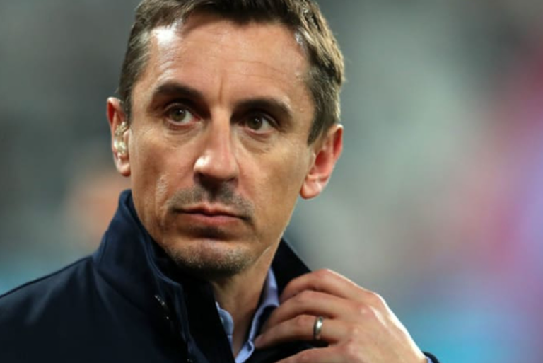 丹尼·辛普森：内维尔助力，开启别样足球合同谈判之路