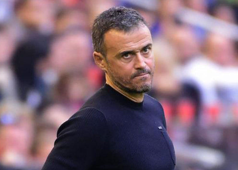 恩里克与曼联传闻：巴黎坚守立场背后的考量